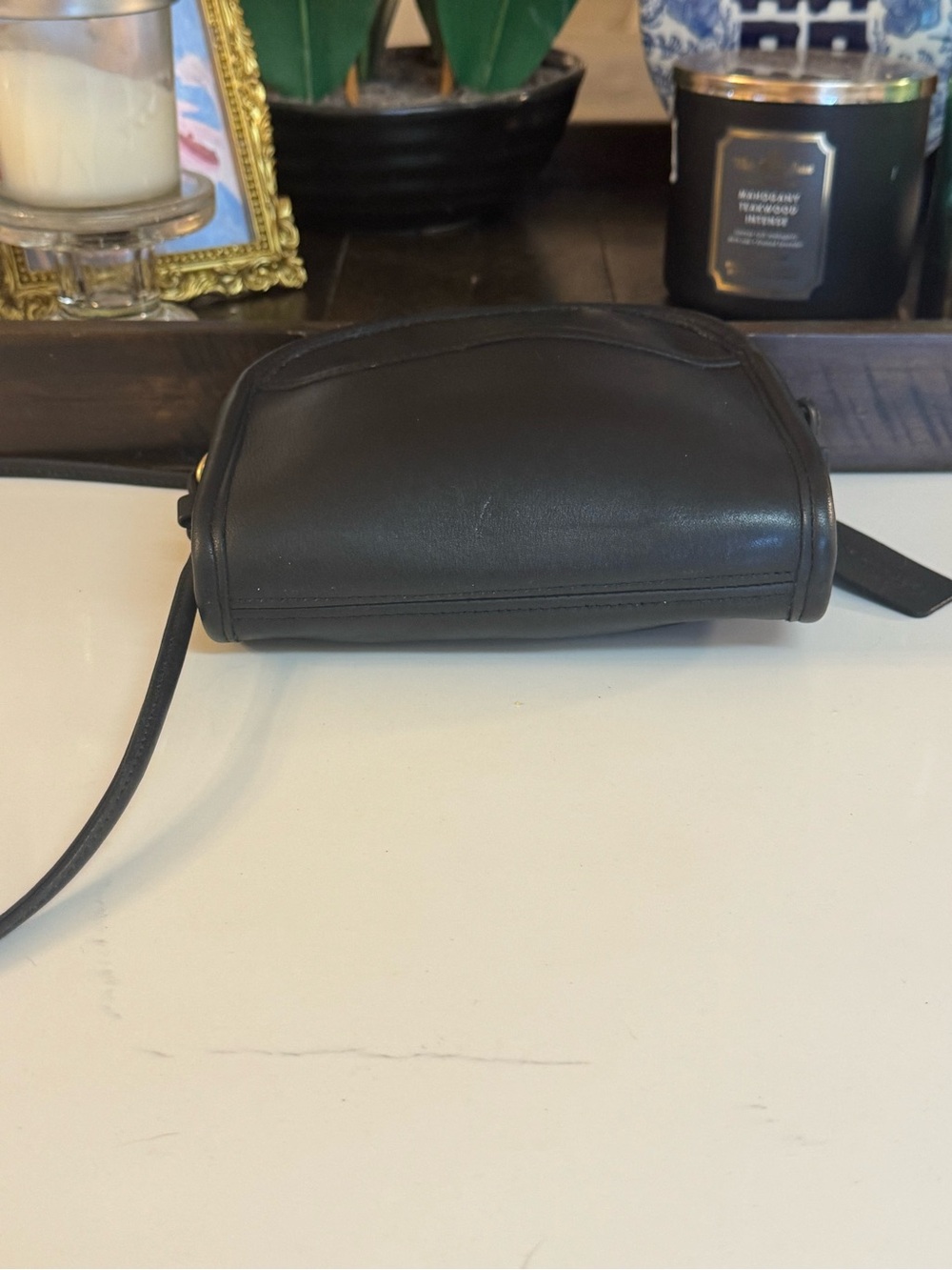 ๐ค COACH VINTAGE BLACK TAN LEATHER ABBIE # 9017 ๐ค๐ค - Picture 7 of 7